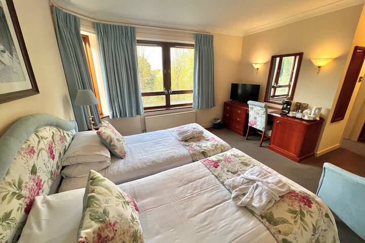 Room 8 of 38