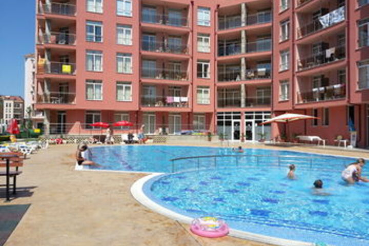 Pool 135 of 153