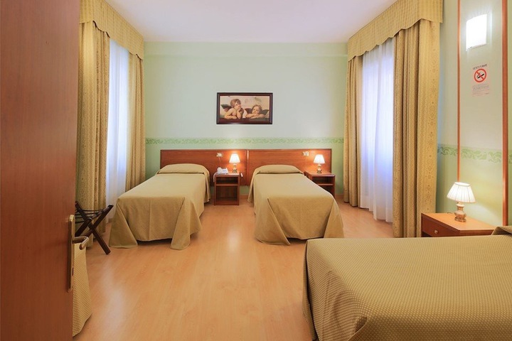 Room 15 of 67