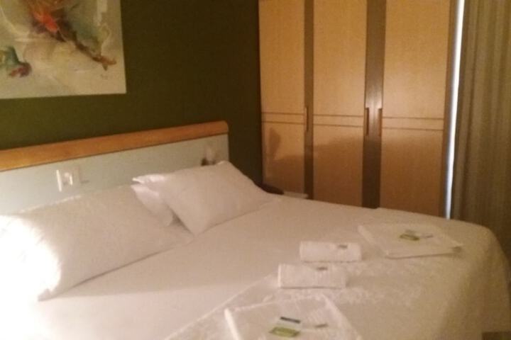 Room 5 of 31