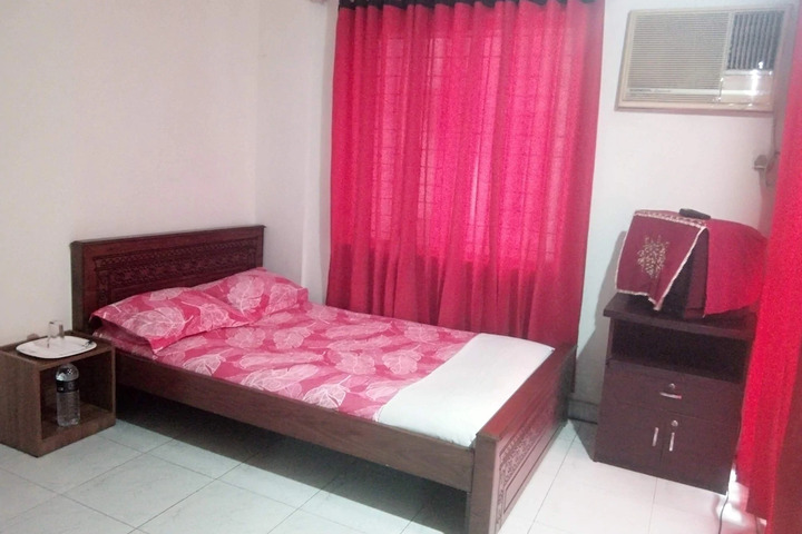 Room 5 of 5