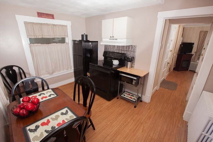 Room 12 of 17