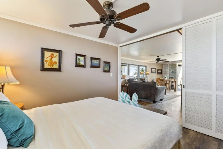 Room 6 of 21