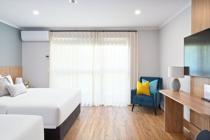Room 8 of 29