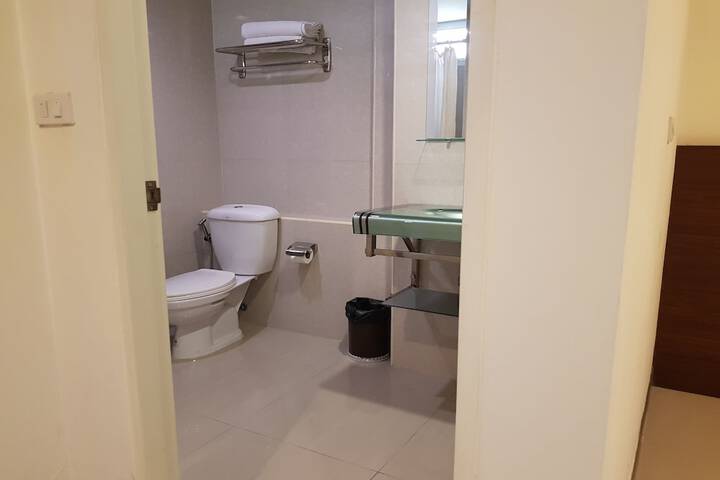 Room 13 of 49