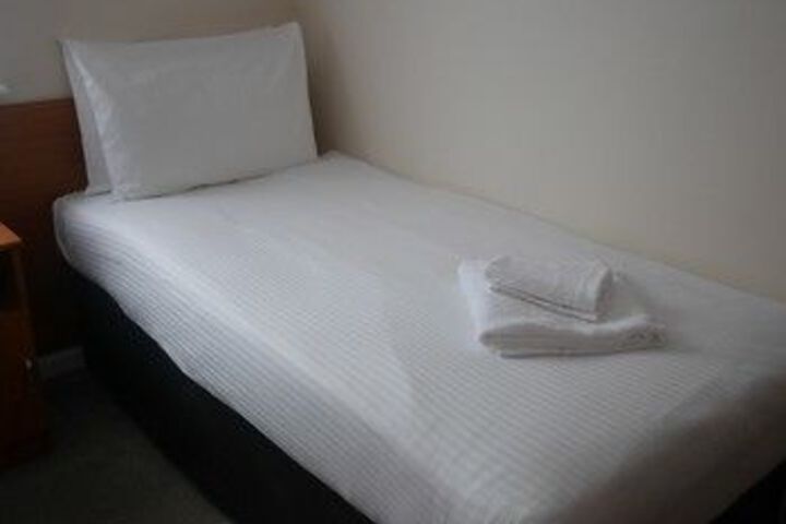 Room 34 of 58