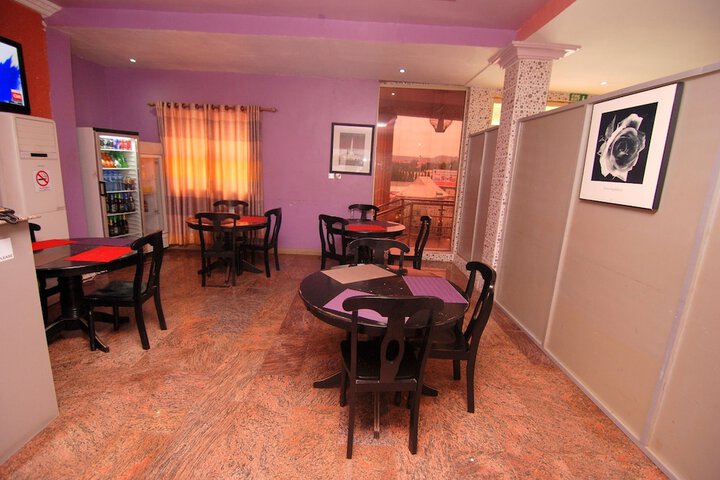 Dining Photos