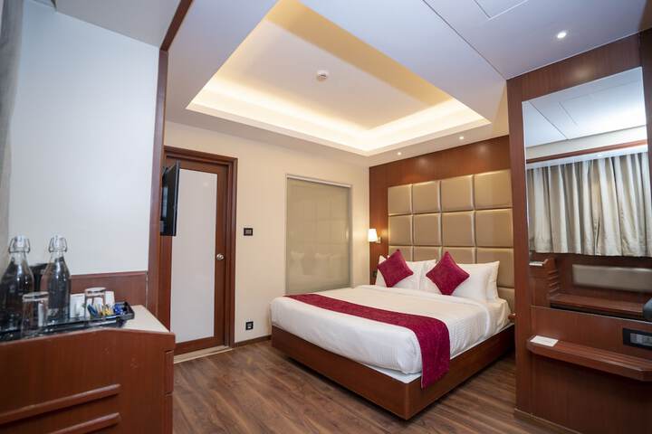 Room 16 of 35