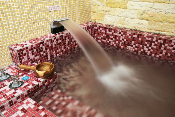 Spa 57 of 74