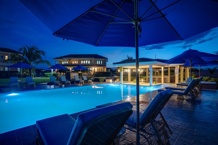 Pool 228 of 328