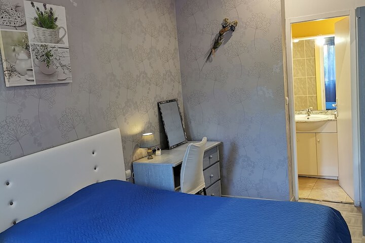 Room 7 of 64