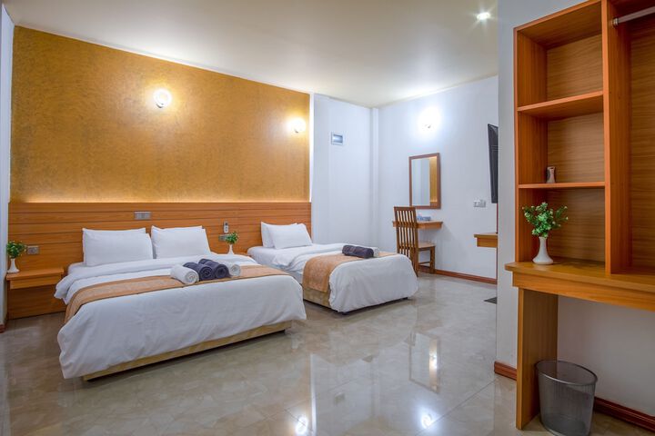 Room 16 of 119