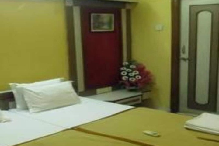 Room 13 of 41
