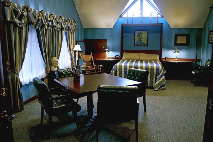 Room 28 of 57