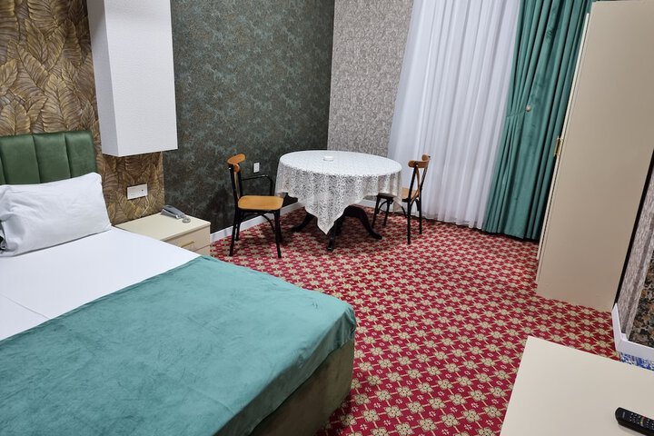 Room 34 of 78