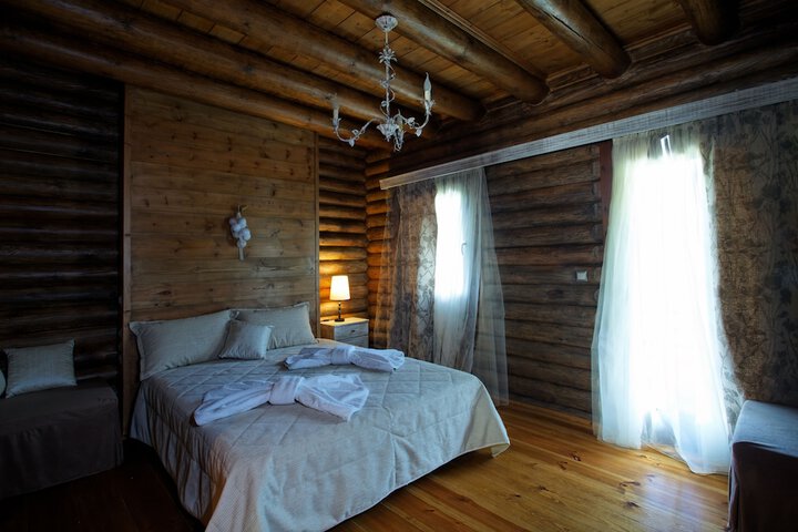 Room 8 of 44
