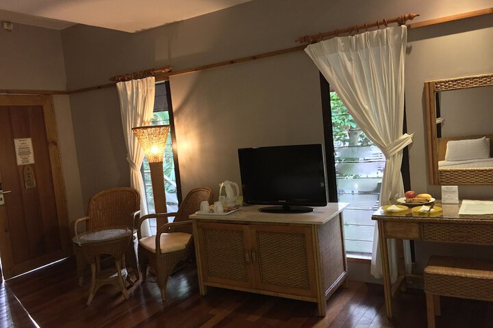 Room 28 of 80