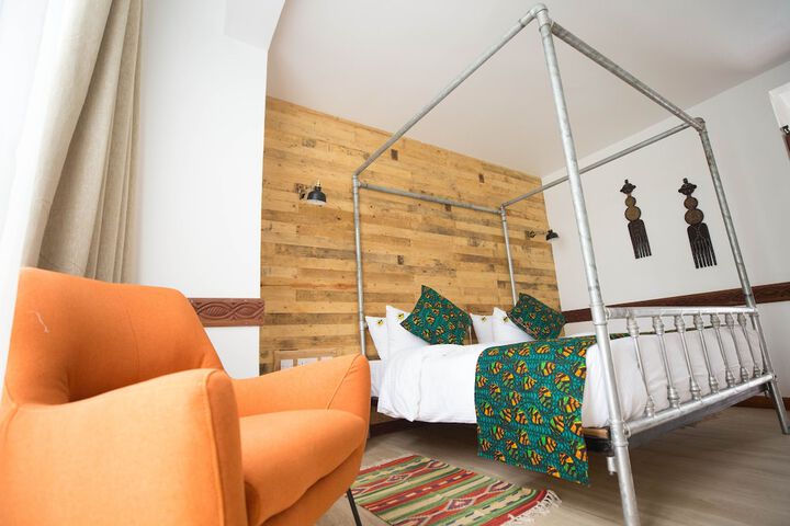 Room 3 of 35