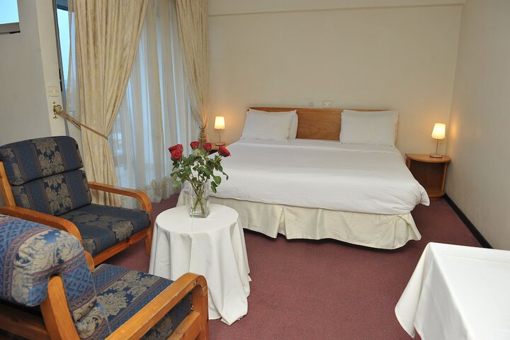 Room 11 of 31