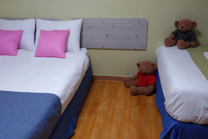 Room 10 of 44