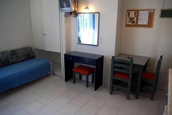 Room 31 of 38