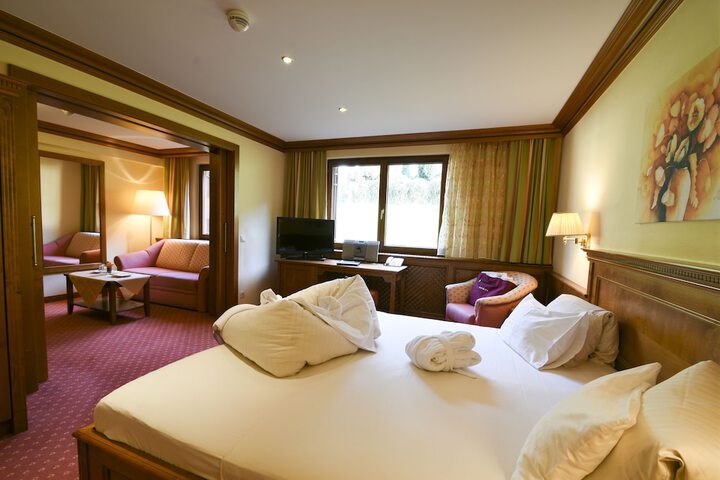 Room 13 of 46