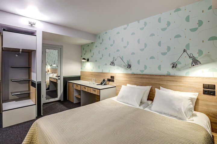 Room 7 of 47