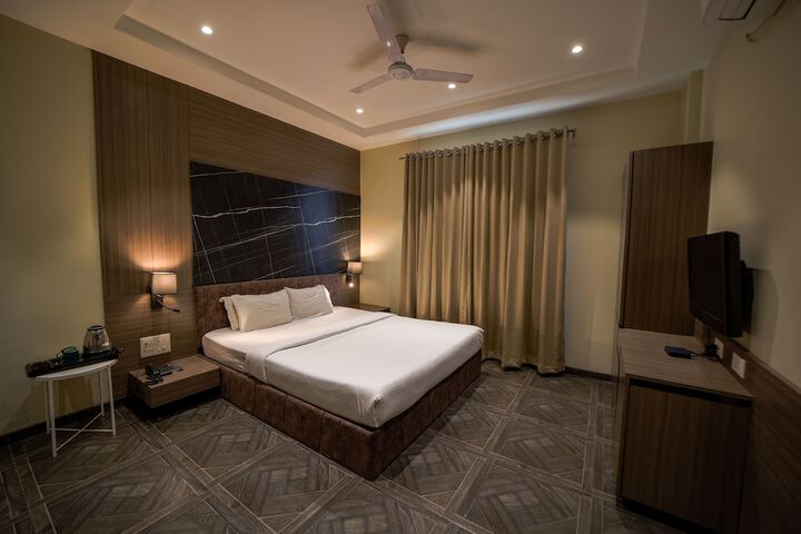 Room 29 of 59