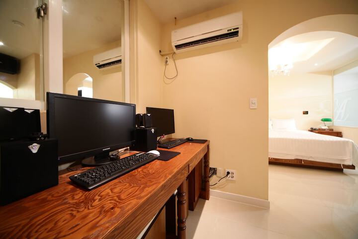 Room 37 of 75