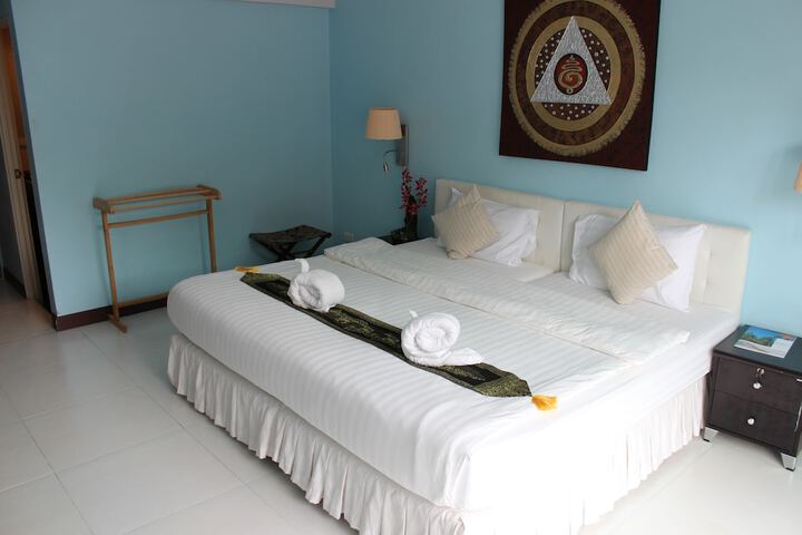 Room 16 of 63