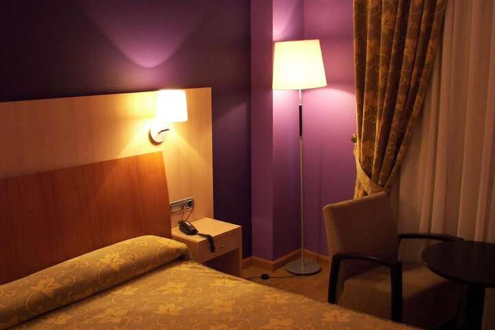 Room 13 of 41