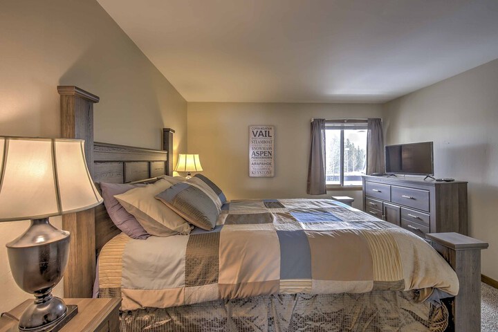 Room 6 of 105