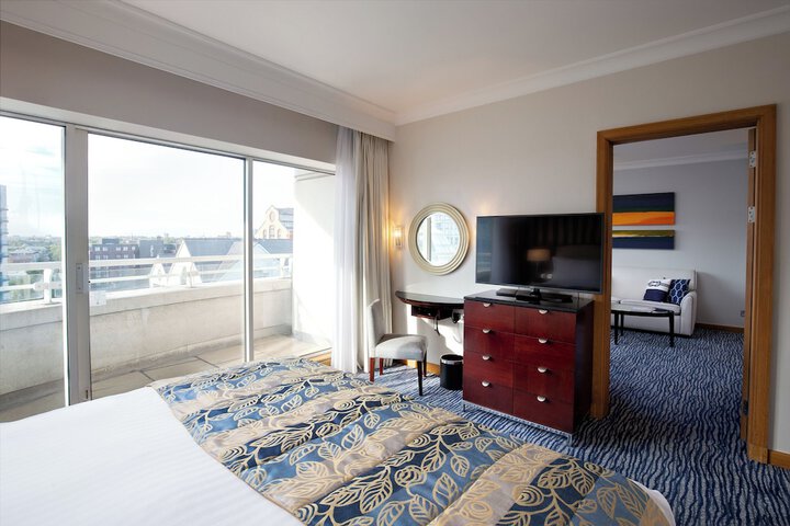 Room 82 of 441