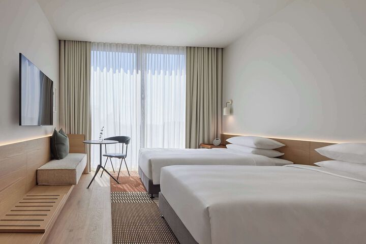Room 20 of 64