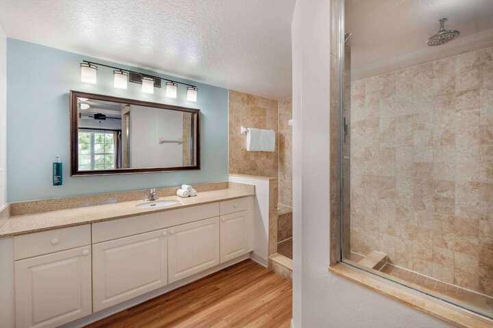 Bathroom shower