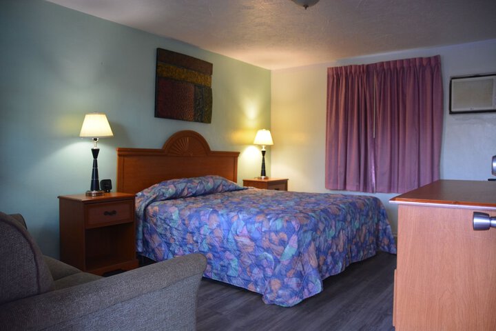 Room 7 of 19