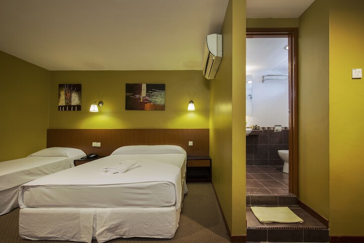 Room 5 of 23