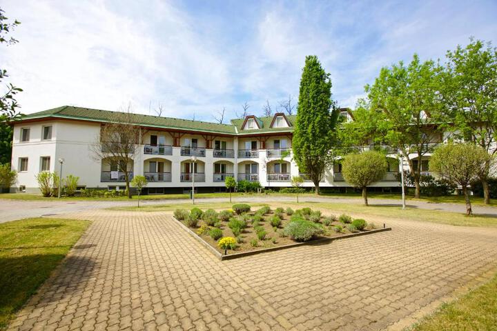 Exterior of Auguszta Hotel