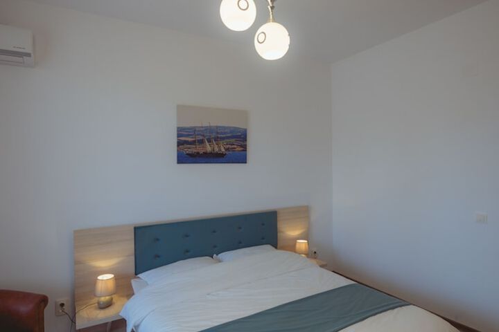 Room 5 of 30