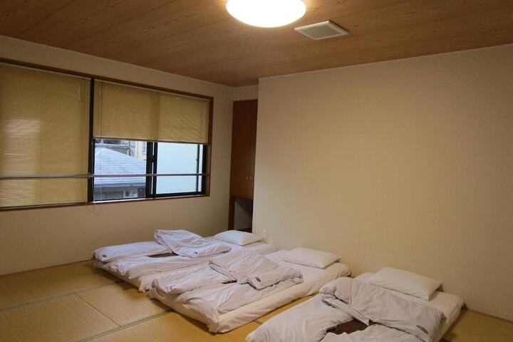 Room 19 of 39