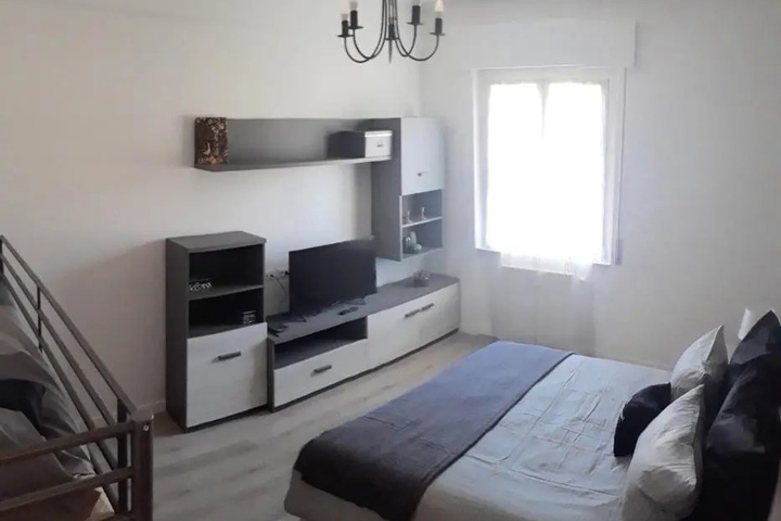 Room 3 of 14