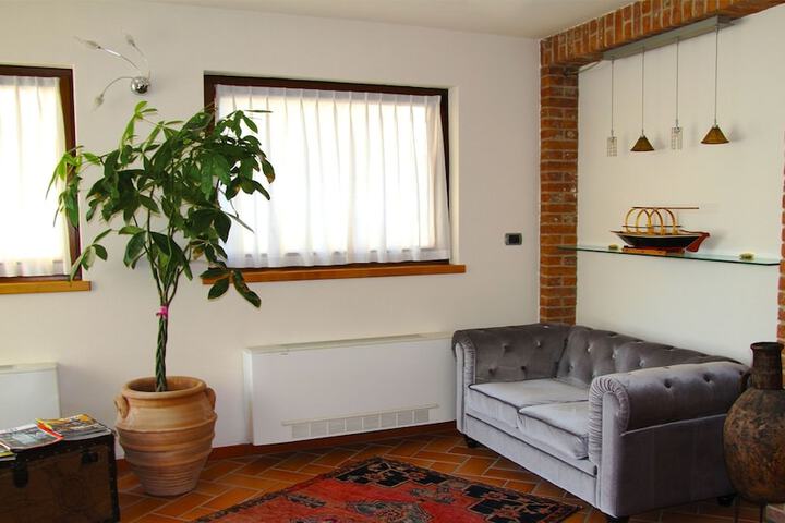 Room 14 of 25