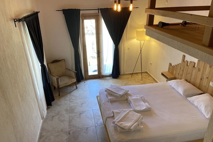 Room 8 of 58