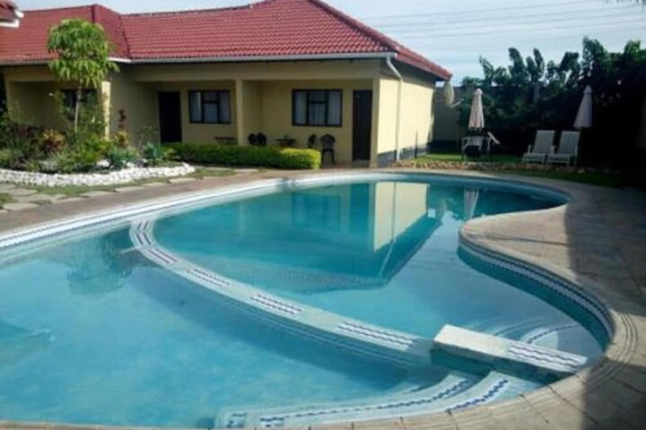 Pool 14 of 33