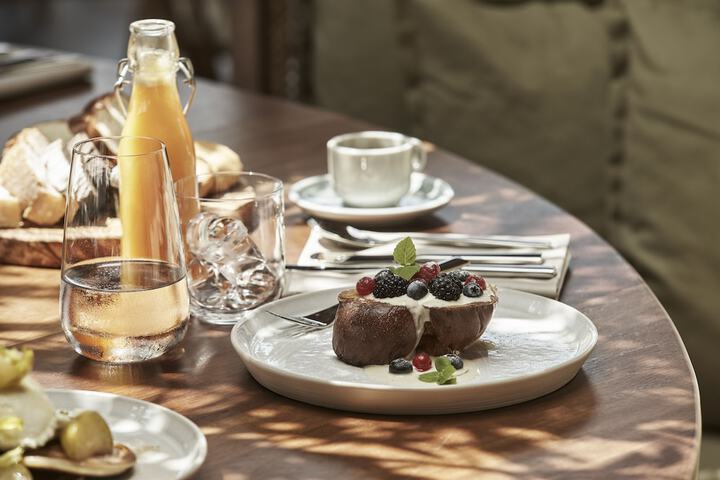 Breakfast/Coffee Service 109 of 155