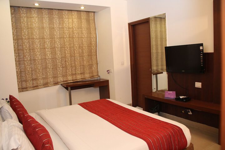 Room 10 of 49
