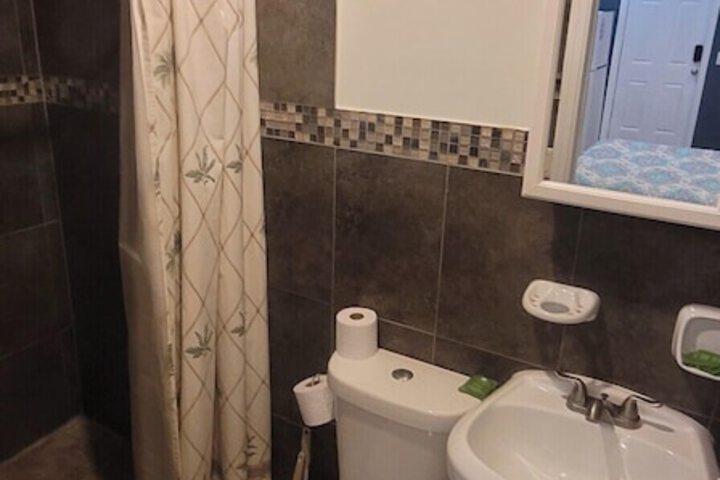 Room 70 of 109