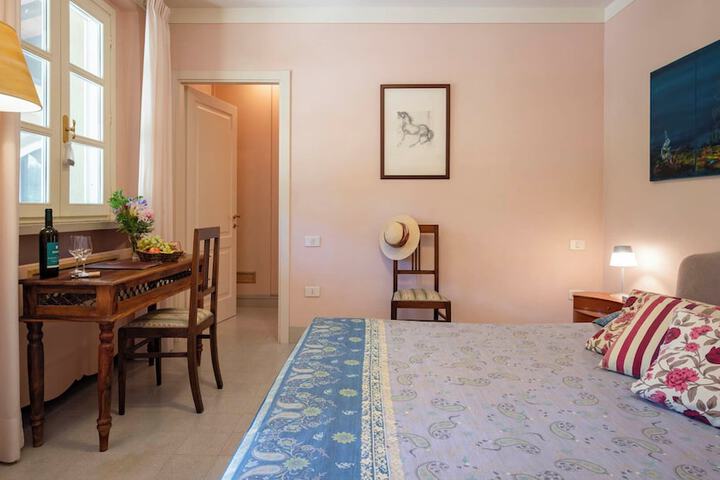 Room 54 of 170