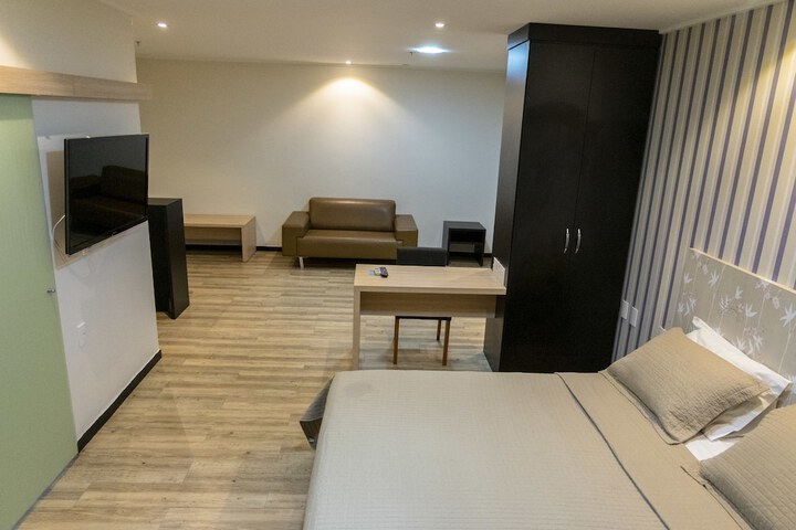 Room 25 of 86