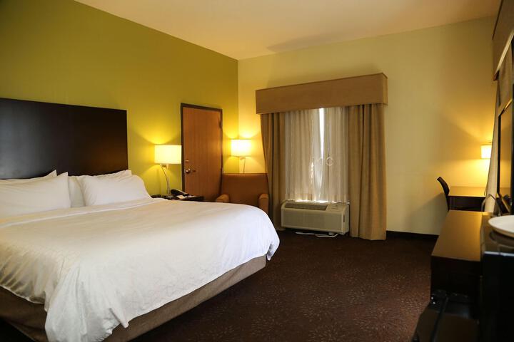 Standard King Bed Accessible (2 of 12)